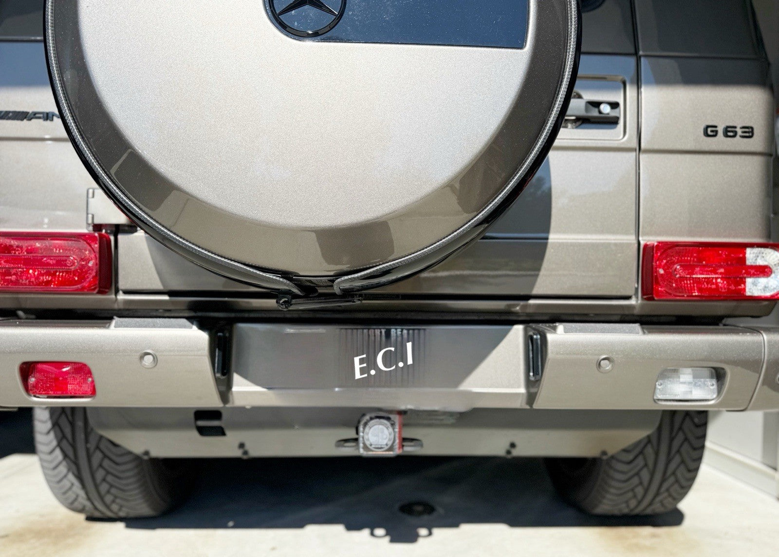 OEM MSRP $100 Mercedes 2013~2018 G550 G63 AMG Tow Hitch Receiver Rubber Cover