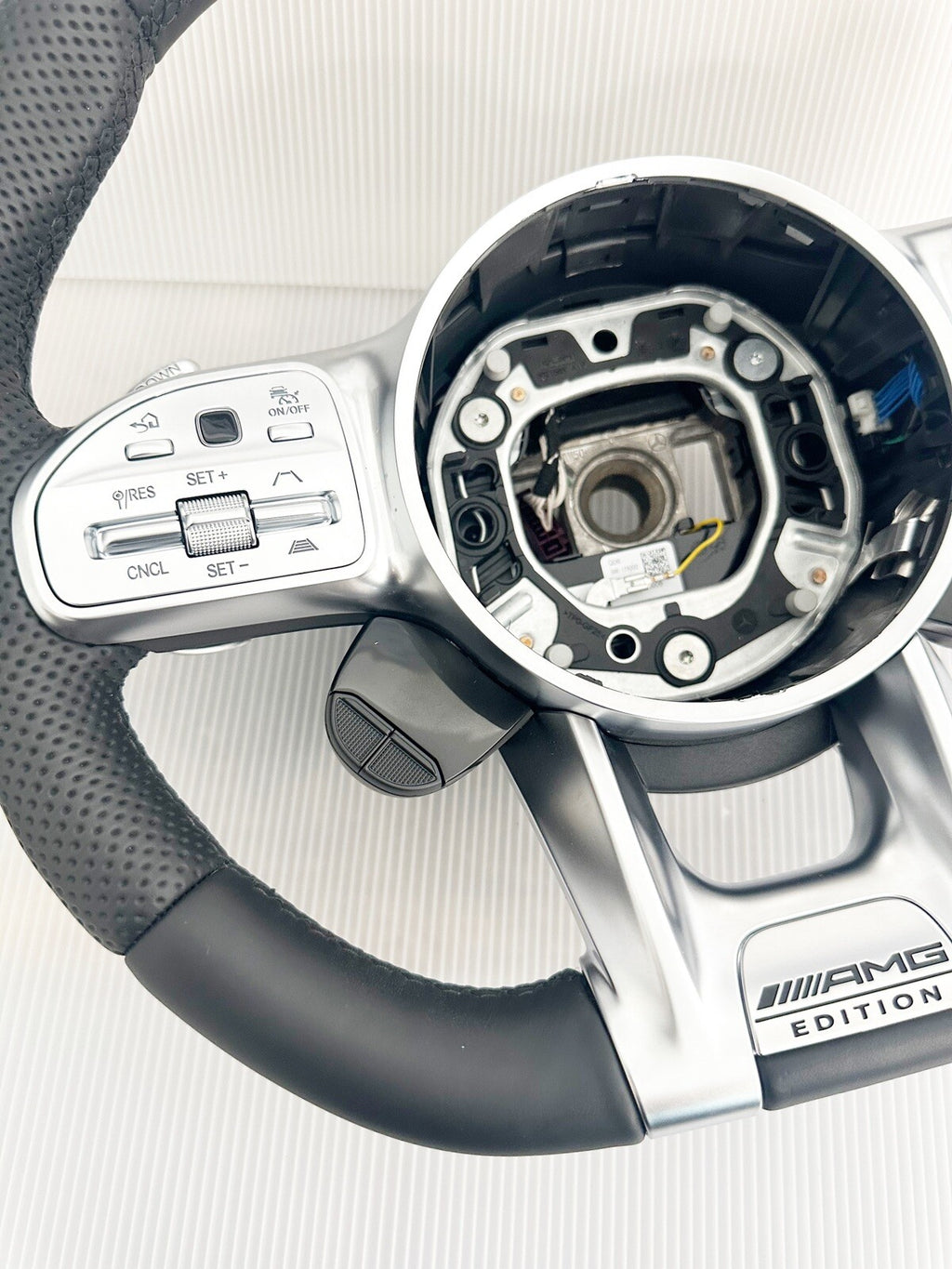 OEM 19~24 MERCEDES AMG G63 C63 E63 GT S63 CLS63 GLE LEATHER DIALS STEERING WHEEL