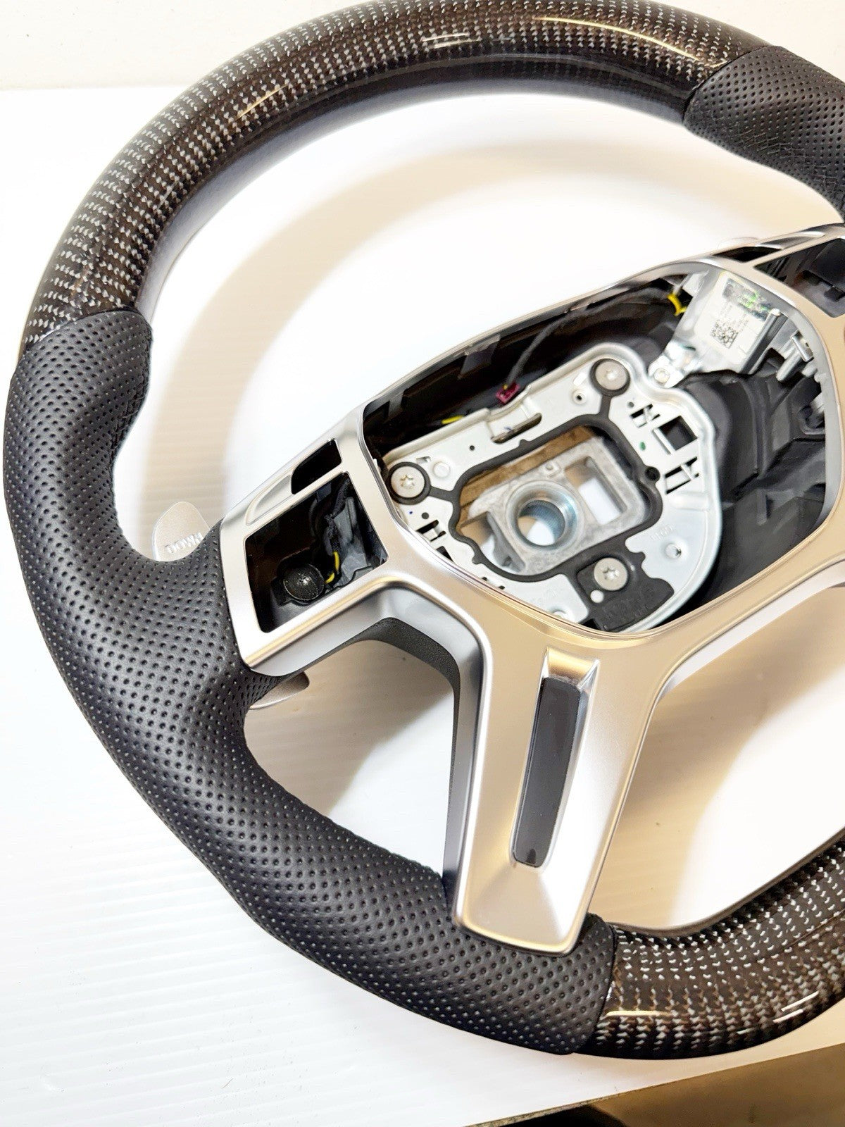 OEM MERCEDES AMG 13~18 G65 G63 ML63 GL63 G550 BLACK CARBON FIBER STEERING WHEEL
