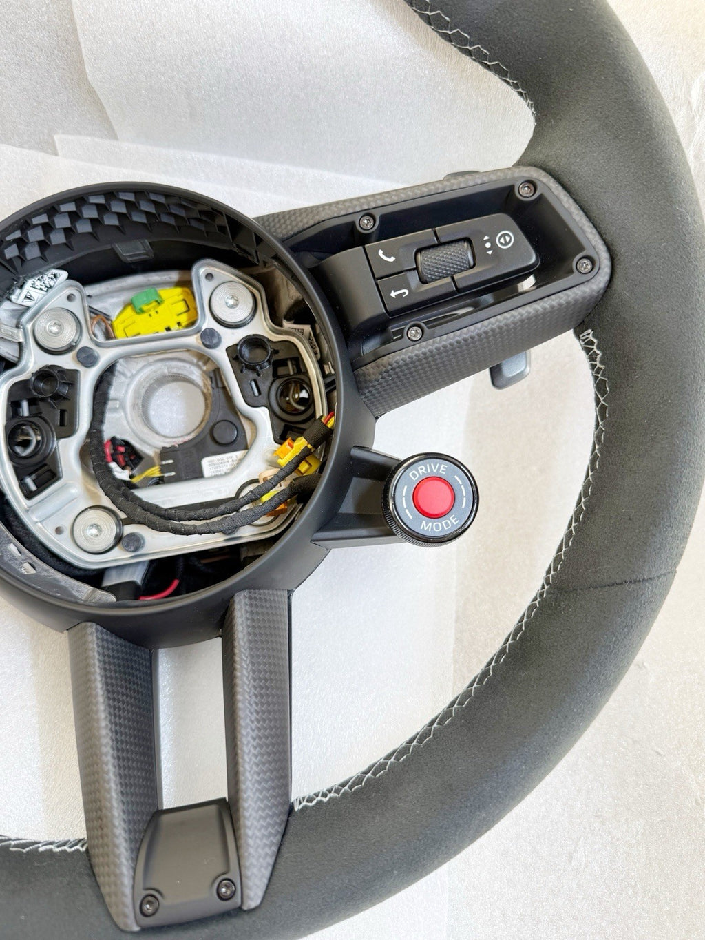 OEM Porsche 992 GT3 CARRERA T GTS STEERING WHEEL ALCANTARA CARBON HEATED CHALK