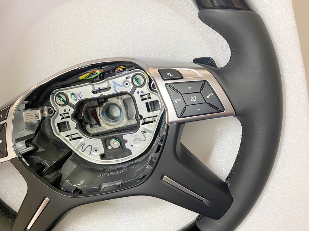 NEW OEM MERCEDES AMG W166 W463 G63 GL63 G550 G65 ML63 PIANO BLACK STEERING WHEEL