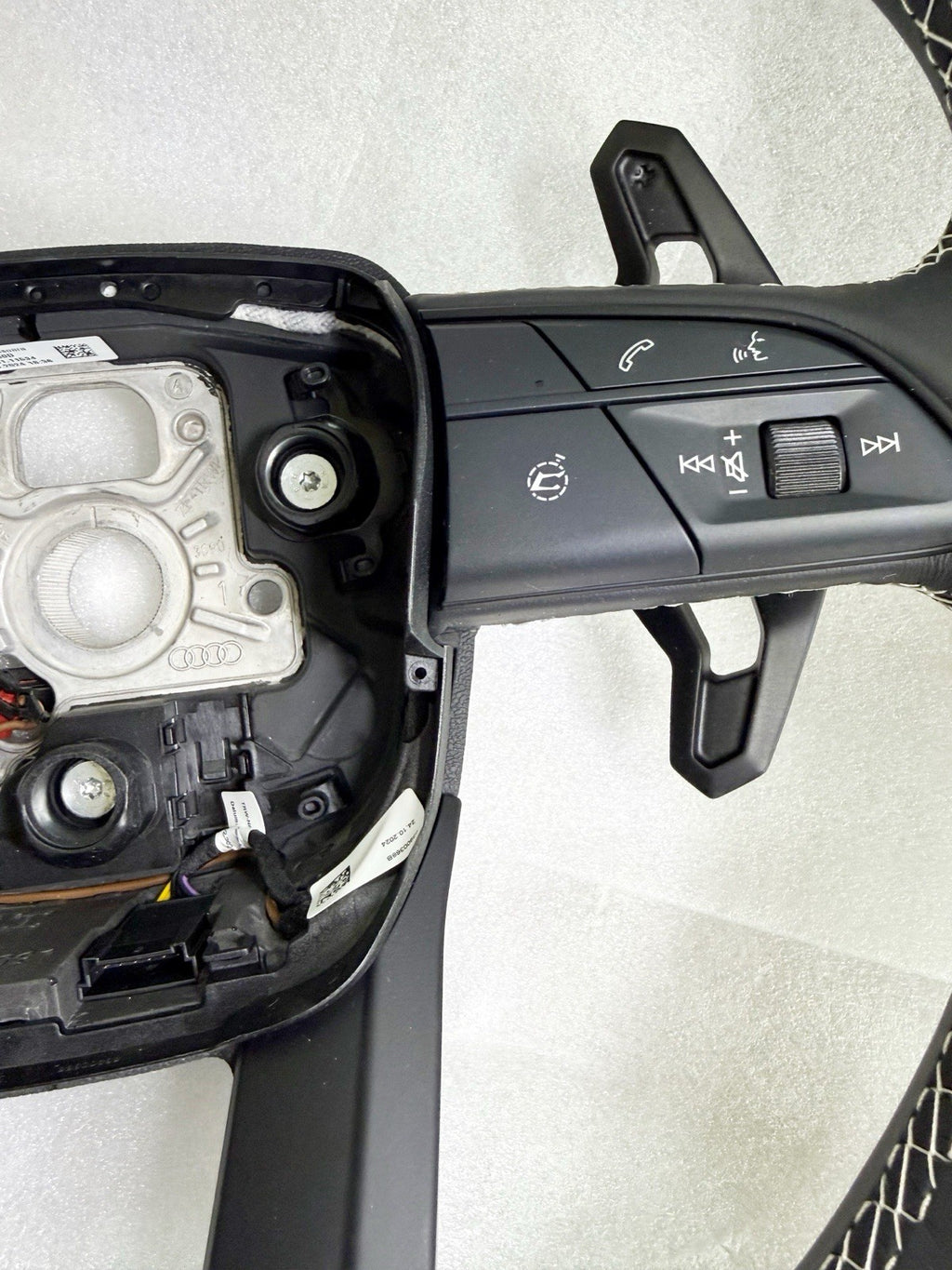 OEM LAMBORGHINI URUS S SE BANG FULL LEATHER WHITE STITCH STEERING WHEEL HEATED