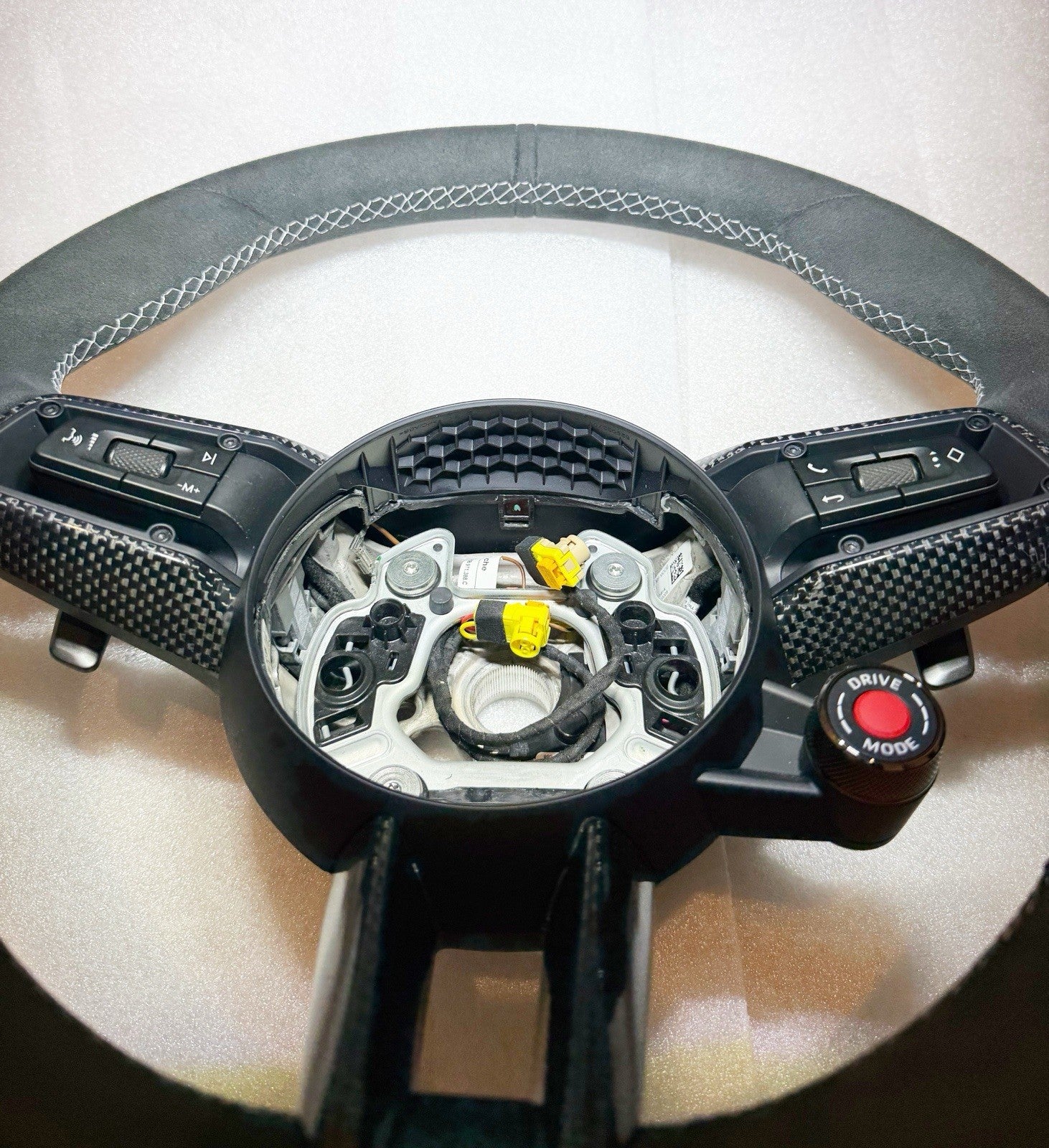 OEM PORSCHE 992 CARRERA MACAN GTS ALCANTARA STEERING WHEEL CARBON FIBER WHITE