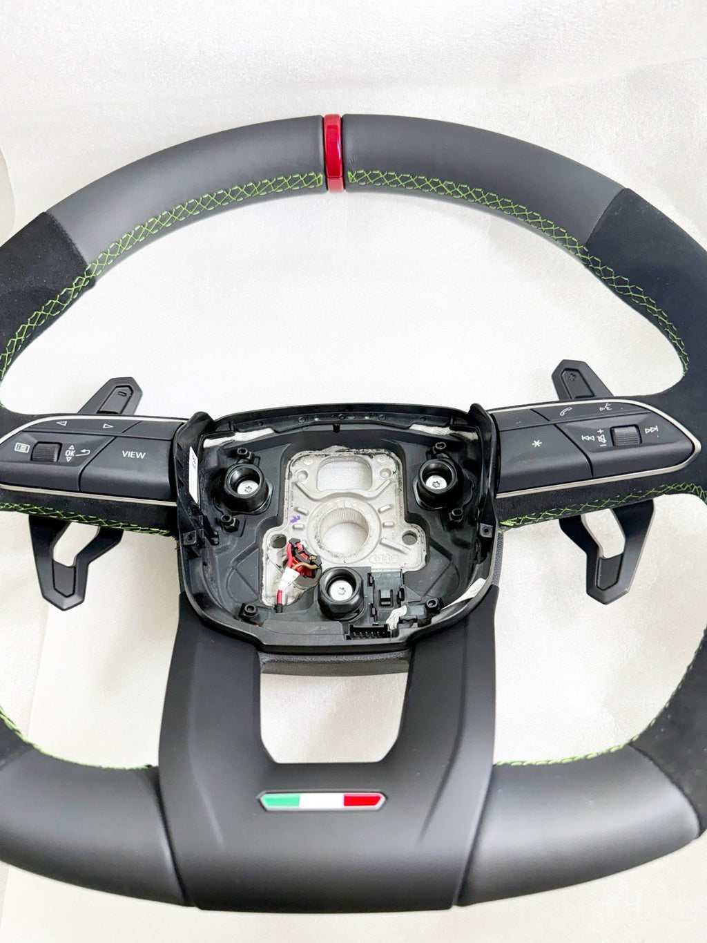 GENUINE LAMBORGHINI URUS S SE PERFORMANTE ALCANTARA STEERING WHEEL GREEN HEATED