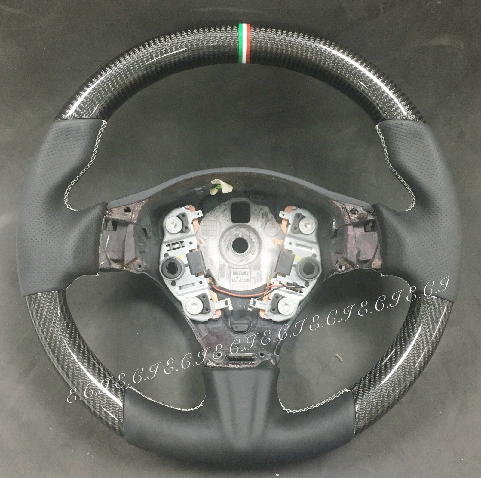 OEM MASERATI GRANTURISMO MC GRANTURISMO QUATTROPORTE CARBON FIBER STEERING WHEEL