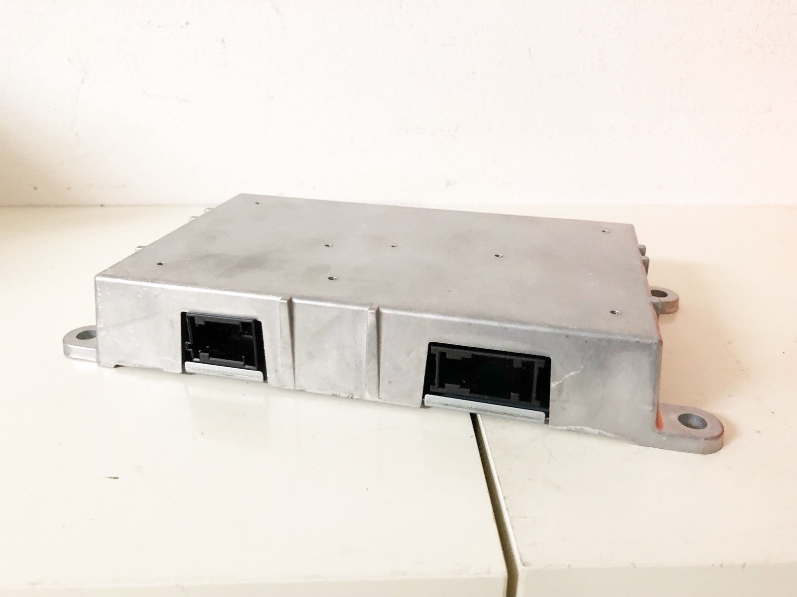 GENUINE OEM MERCEDES BENZ CONTROL UNIT A2038203685 TEL INTERFACE BOX