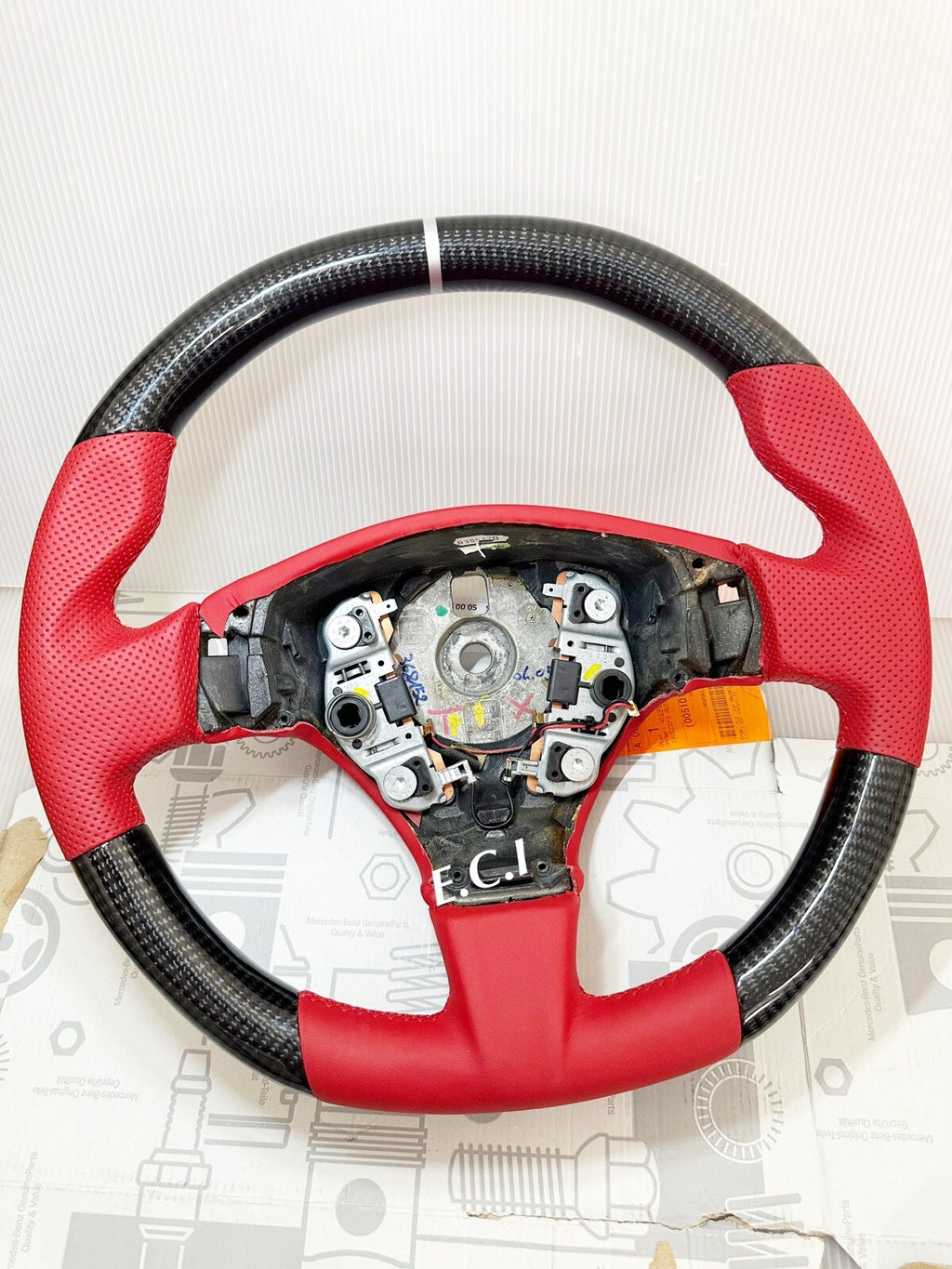OEM GENUINE RED MASERATI GRANTURISMO MC QUATTROPORTE CARBON FIBER STEERING WHEEL