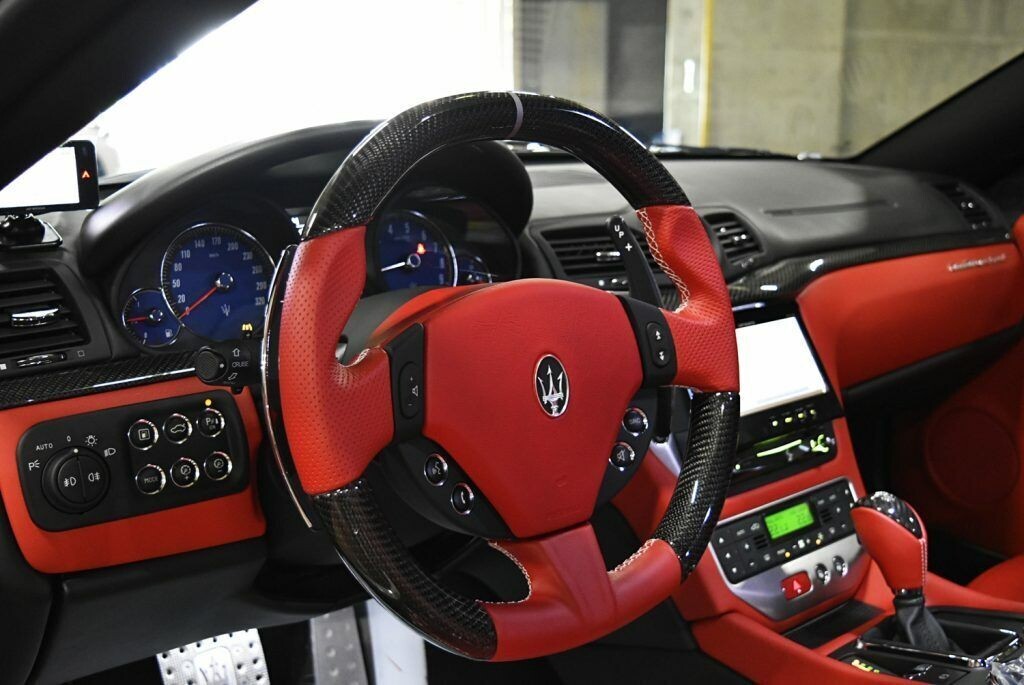 OEM GENUINE RED MASERATI GRANTURISMO MC QUATTROPORTE CARBON FIBER STEERING WHEEL