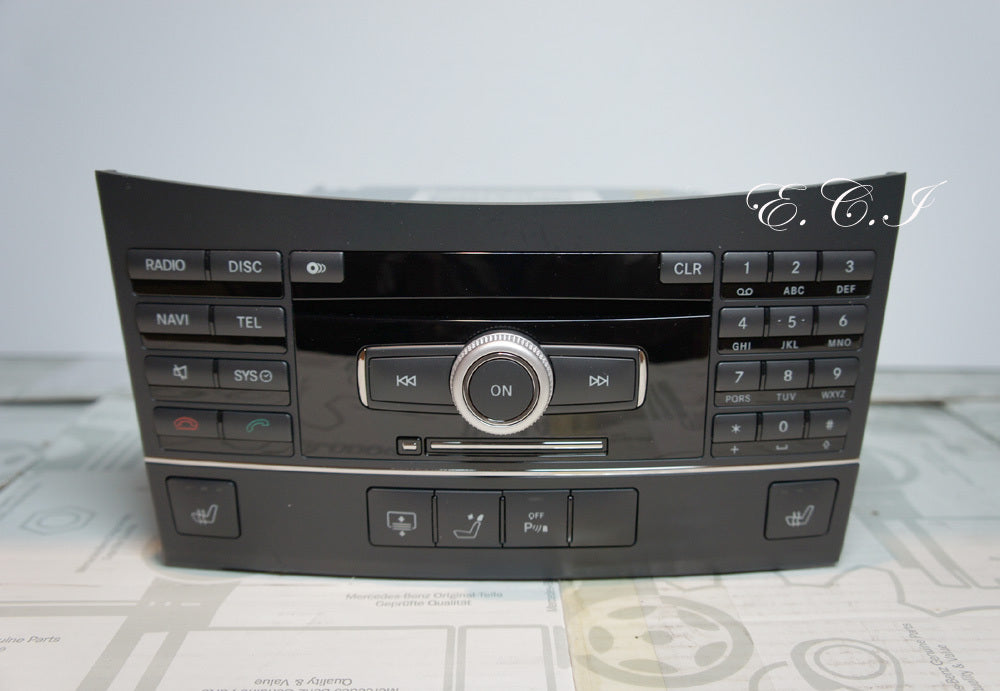 10~11 GENUINE OEM Mercedes A212 E350 E550 E63 Navigation Comand 6CD DVD