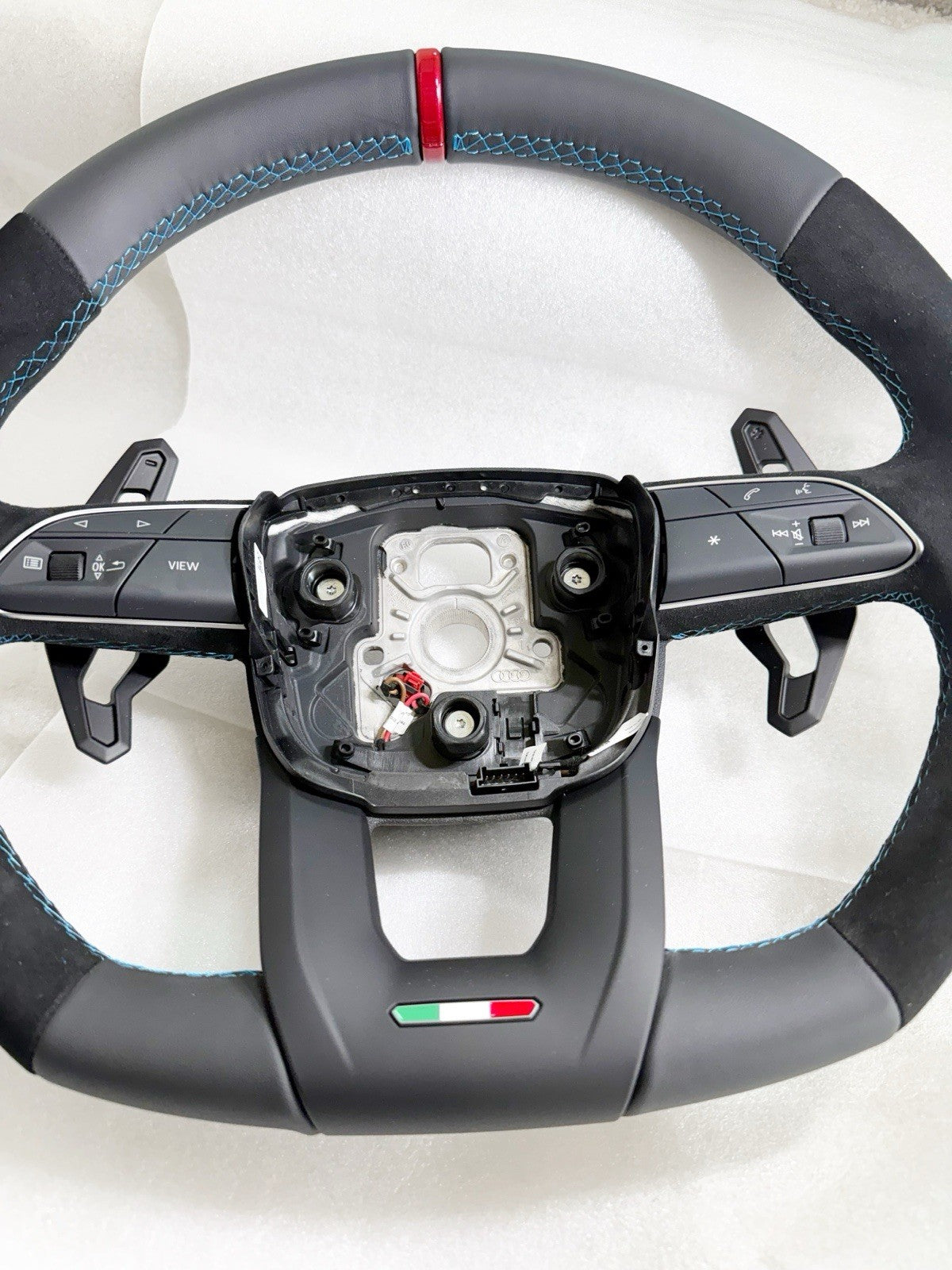 GENUINE LAMBORGHINI URUS S SE PERFORMANTE ALCANTARA STEERING WHEEL BLUE HEATED