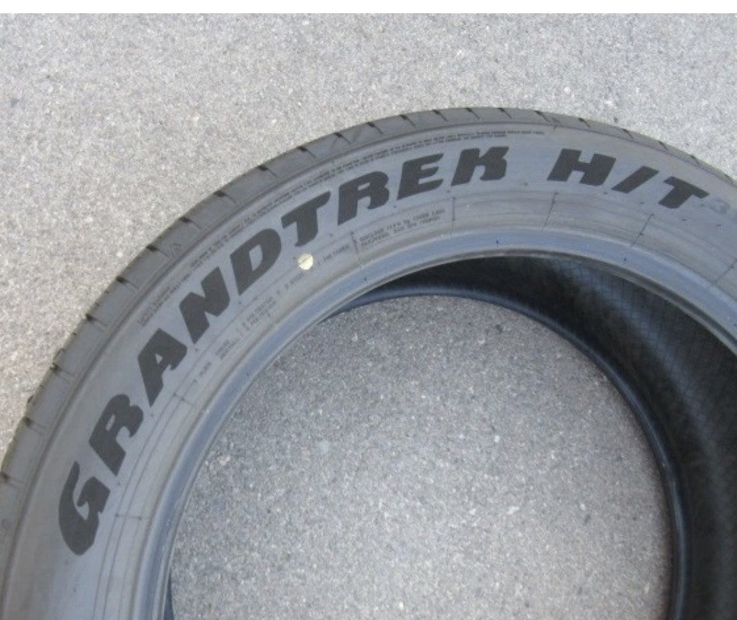 (4) DUNLOP GRANDTREK H/T 31 265/50R22 112V TIRES ONLY 90% LEXUS TX GX550 LX