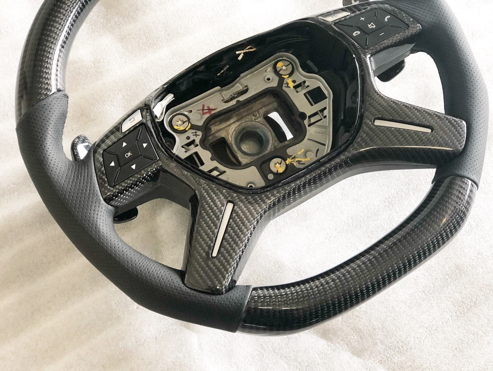 OEM MERCEDES AMG 13~18 G65 G63 ML63 GL63 G550 BLACK CARBON FIBER STEERING WHEEL