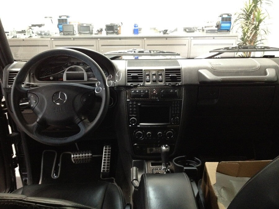 2007~2009 MERCEDES W463 G550 G55 CARBON FIBER DASH INTERIOR DASH TRIM PANEL SET