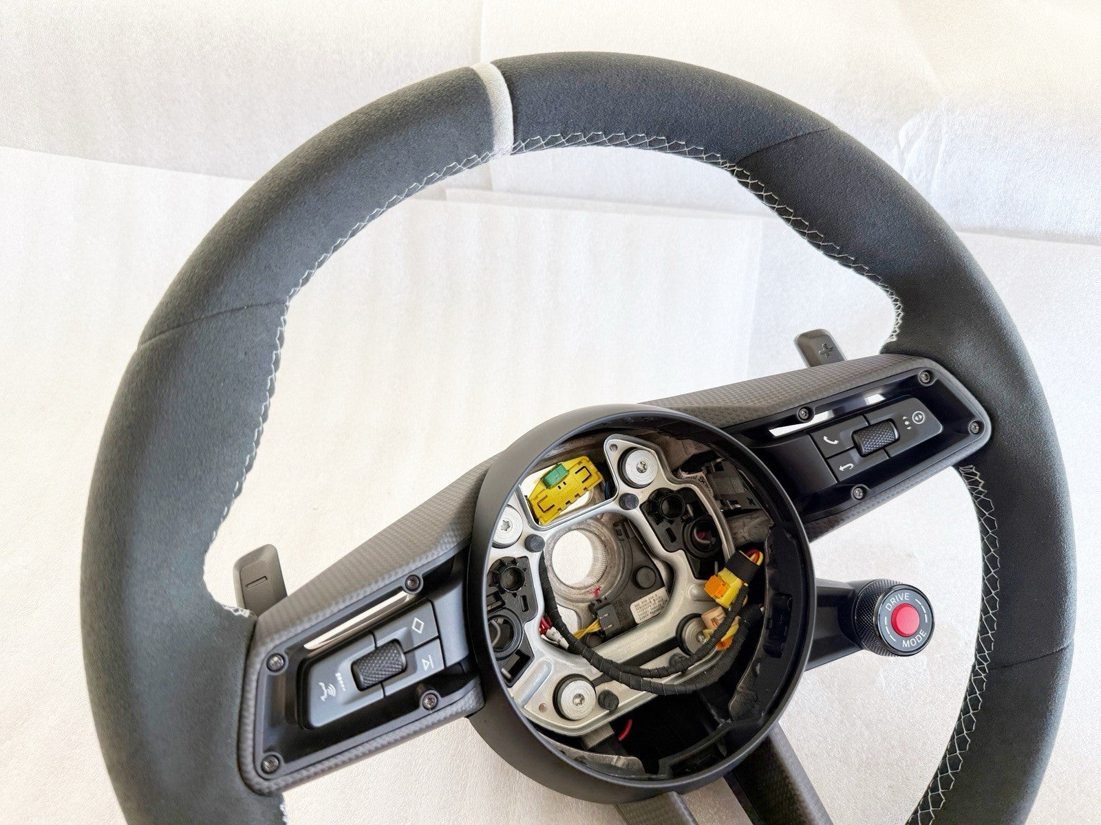 OEM Porsche 992 GT3 CARRERA T GTS STEERING WHEEL ALCANTARA CARBON HEATED CHALK
