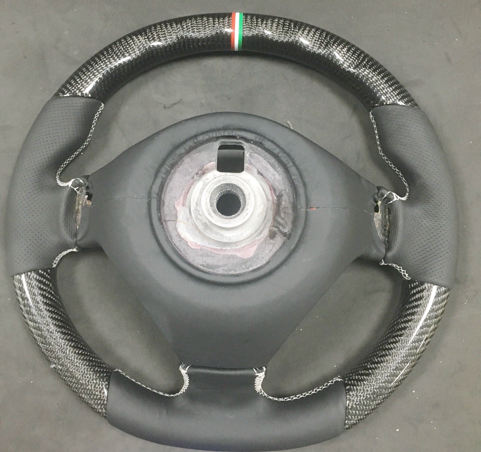 OEM MASERATI GRANTURISMO MC GRANTURISMO QUATTROPORTE CARBON FIBER STEERING WHEEL